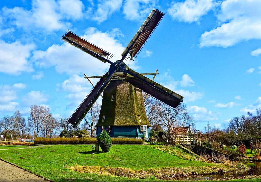 ke Belanda