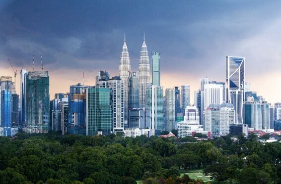Keuntungan Kuliah di Malaysia