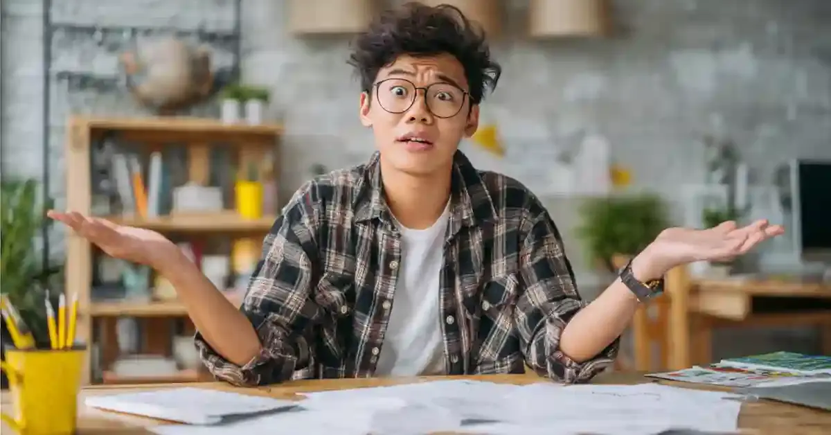 seorang siswa kebingungan belajar penggunaan do does did